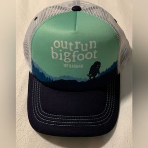 NWOT Ragnar Trucker Hat